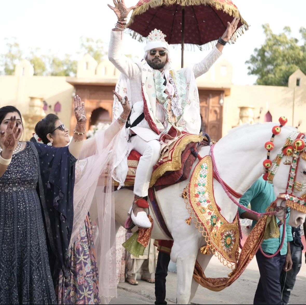 Royal vintage groom entry Siwan