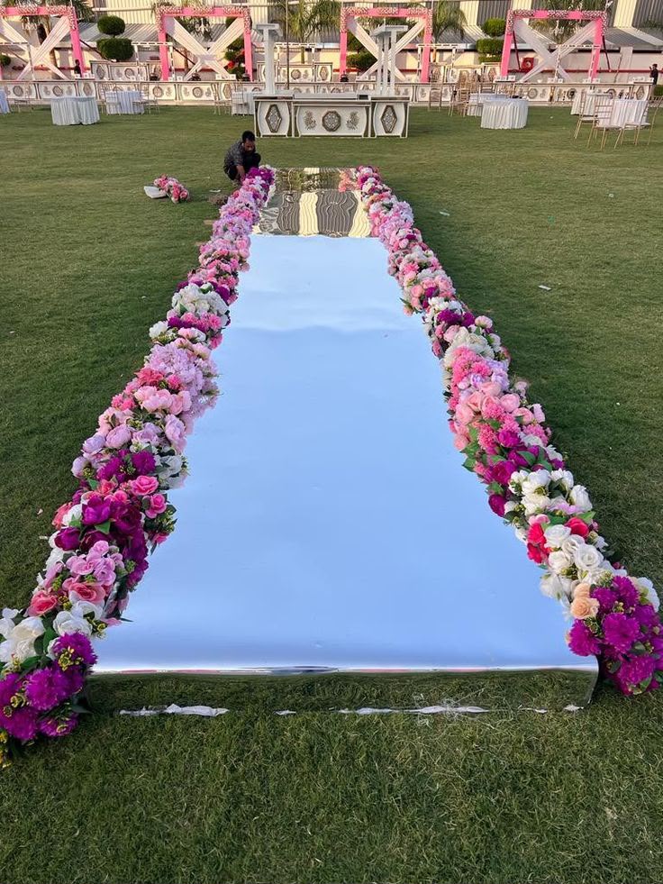 Mirror Entry Deoria Gorakhpur combined with Fog Entry for bridal entrance by Sarswati Events.
